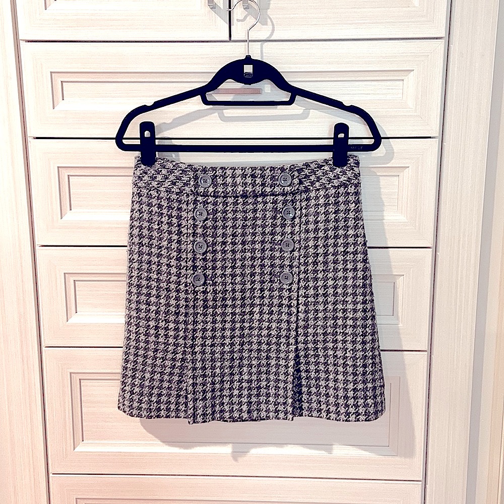 Ann Taylor Cozy Plaid Gray & White Skirt
